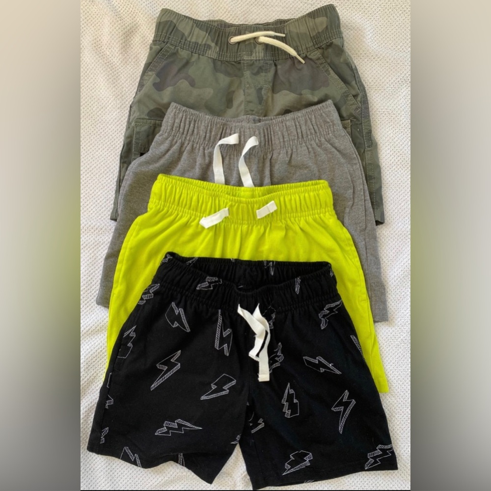 Bundle of Boy’s Shorts (4 pairs) XS 4/5